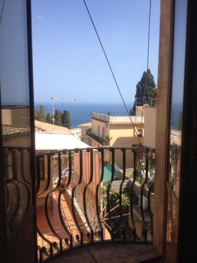 Casa Naumachie Relax in a safe&wonderful place Taormina Exterior foto