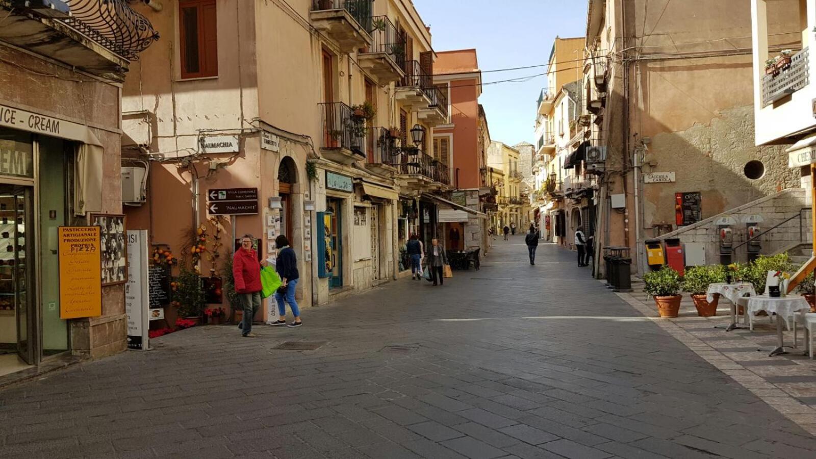 Casa Naumachie Relax in a safe&wonderful place Taormina Exterior foto